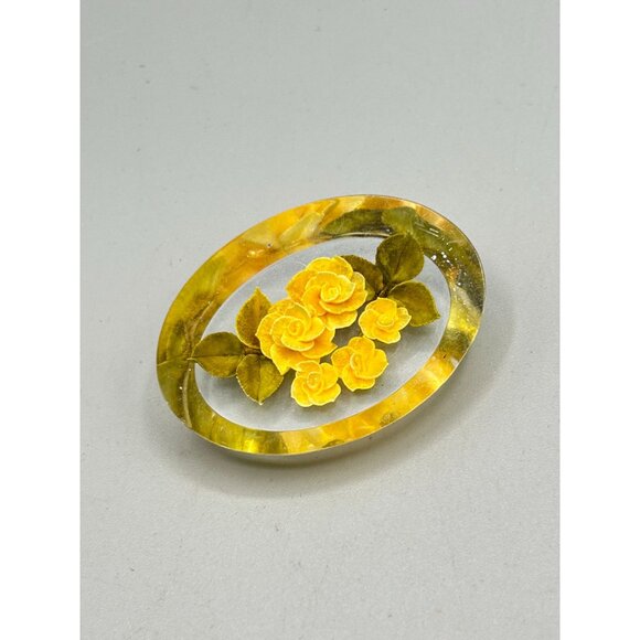 Vintage Reverse Carved Lucite Brooch Pin Yellow & Green Flowers Roses - Picture 2 of 7